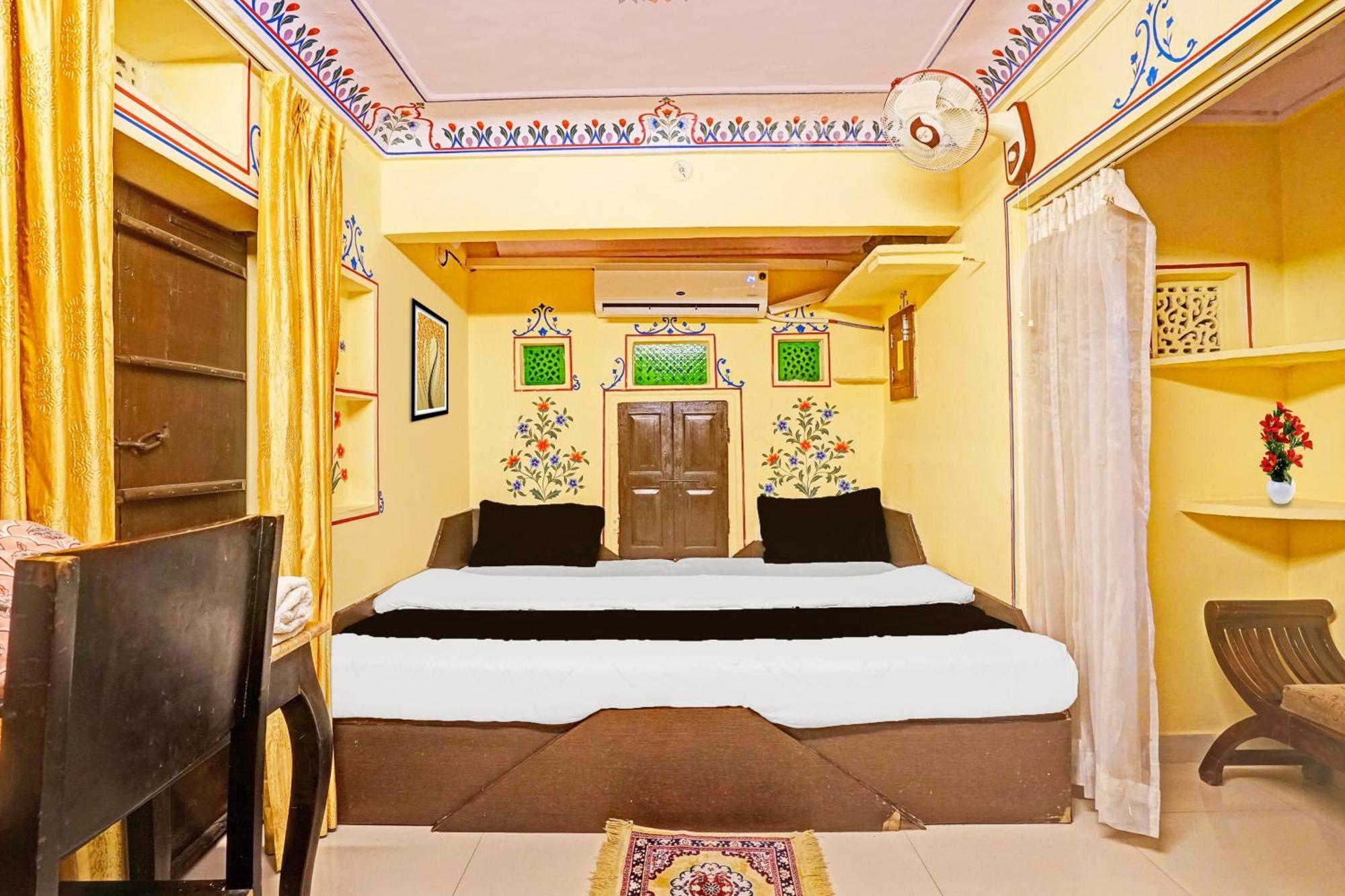 Super Collection O Ramganj Near Hawa Mahal Hotel ชัยปุระ ภายนอก รูปภาพ